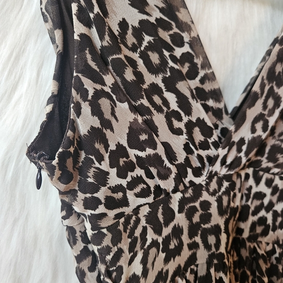 Selects Sexy Leopard Print Sleeveless Dress - Picture 5 of 8
